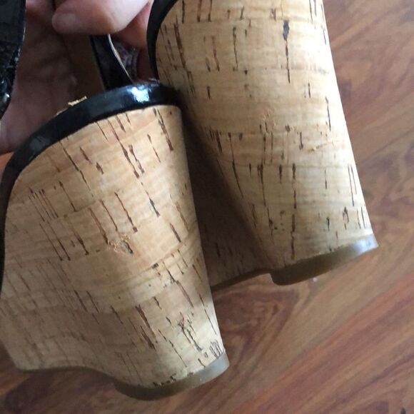 Coach patent leather and cork wedges size 9.5 black - Picture 4 of 15